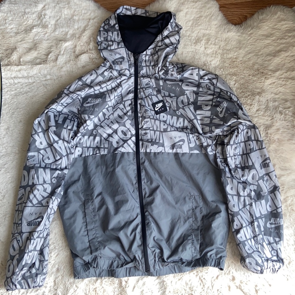 Boys Jordan windbreaker jacket